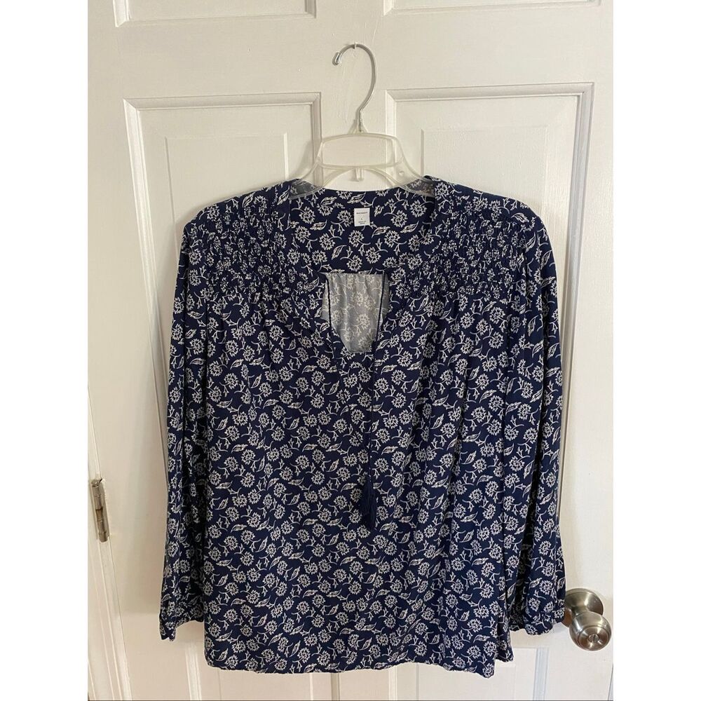 Old Navy floral print blouse size L